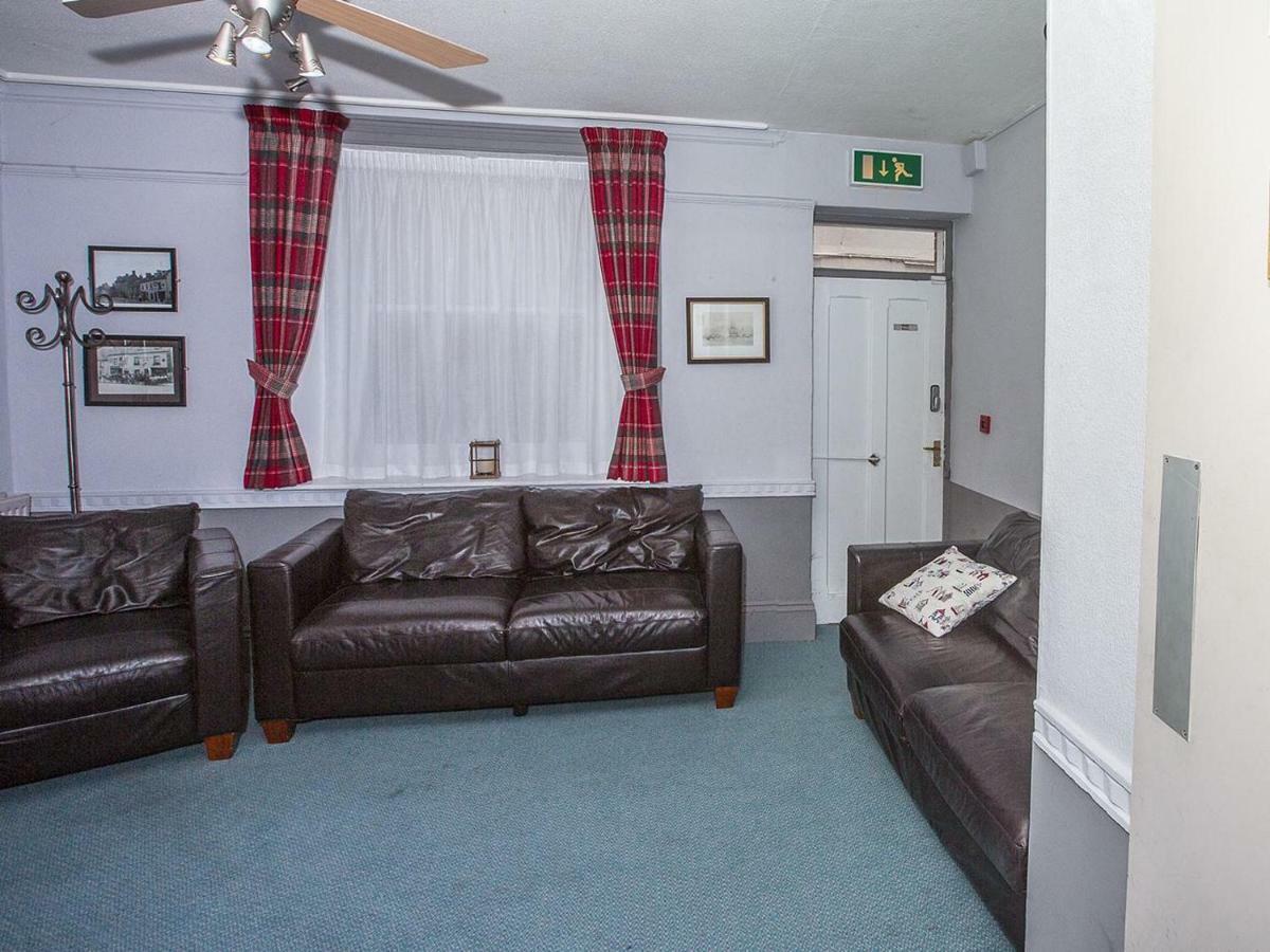The Lord Nelson Pub And Accommodation Bridport Extérieur photo